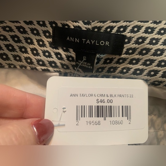 Ann Taylor Cropped Pants Size 2 “Kate” - Picture 9 of 11